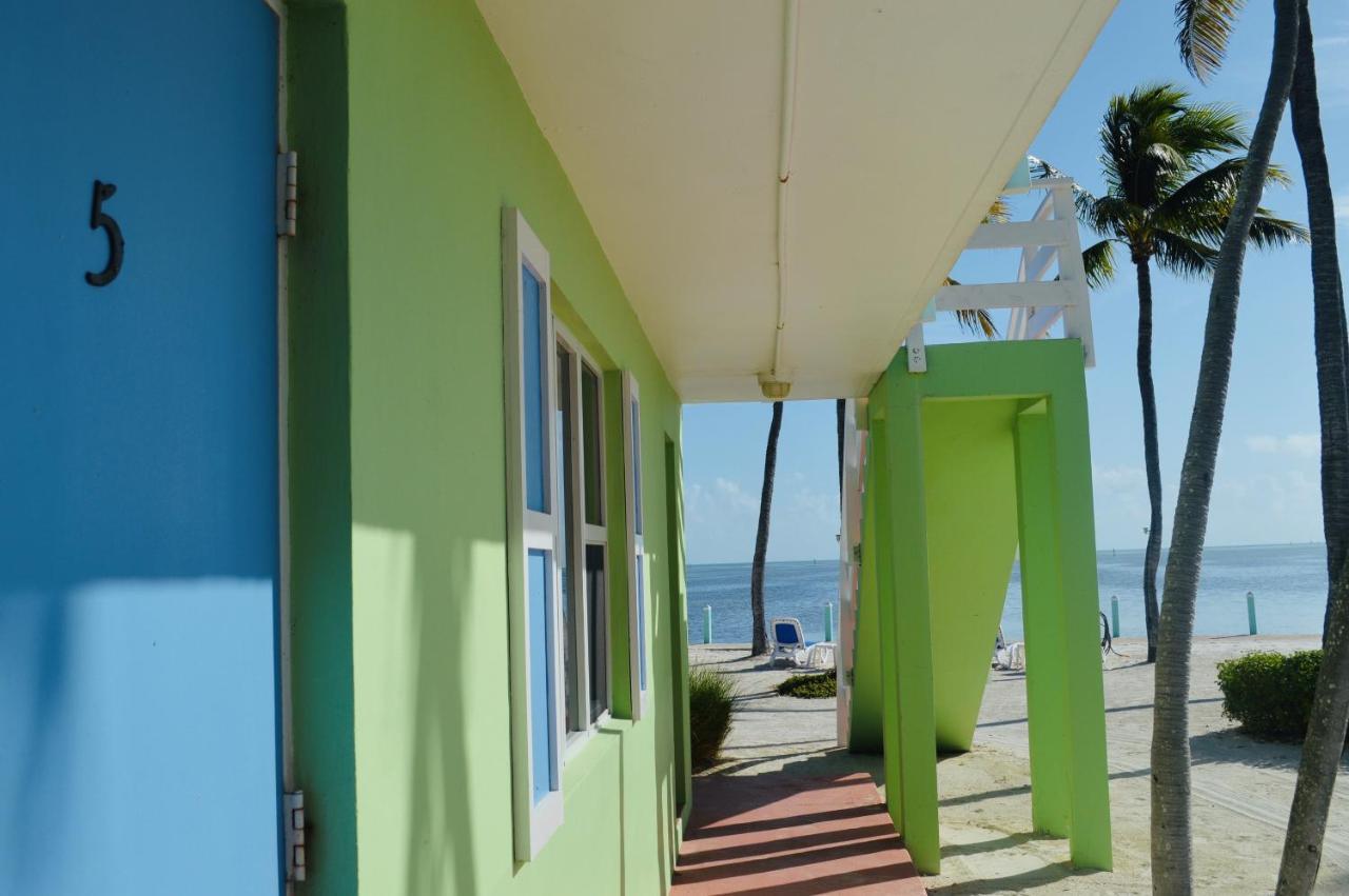 Drop Anchor Resort & Marina イスラモラダ エクステリア 写真