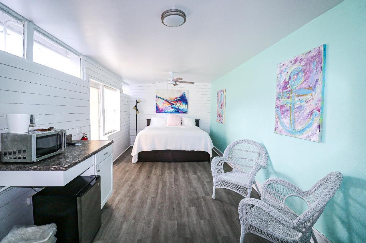 Drop Anchor Resort & Marina イスラモラダ エクステリア 写真