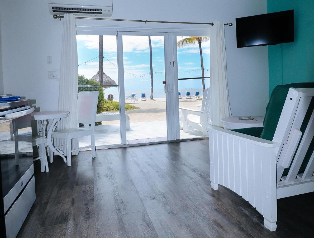 Drop Anchor Resort & Marina イスラモラダ エクステリア 写真